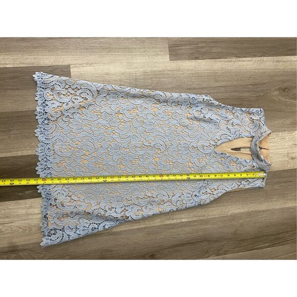 BLU PEPPER Haltered Neck Lace Dress- Icy Blue Nude Slip, Size Medium* - Picture 2 of 8